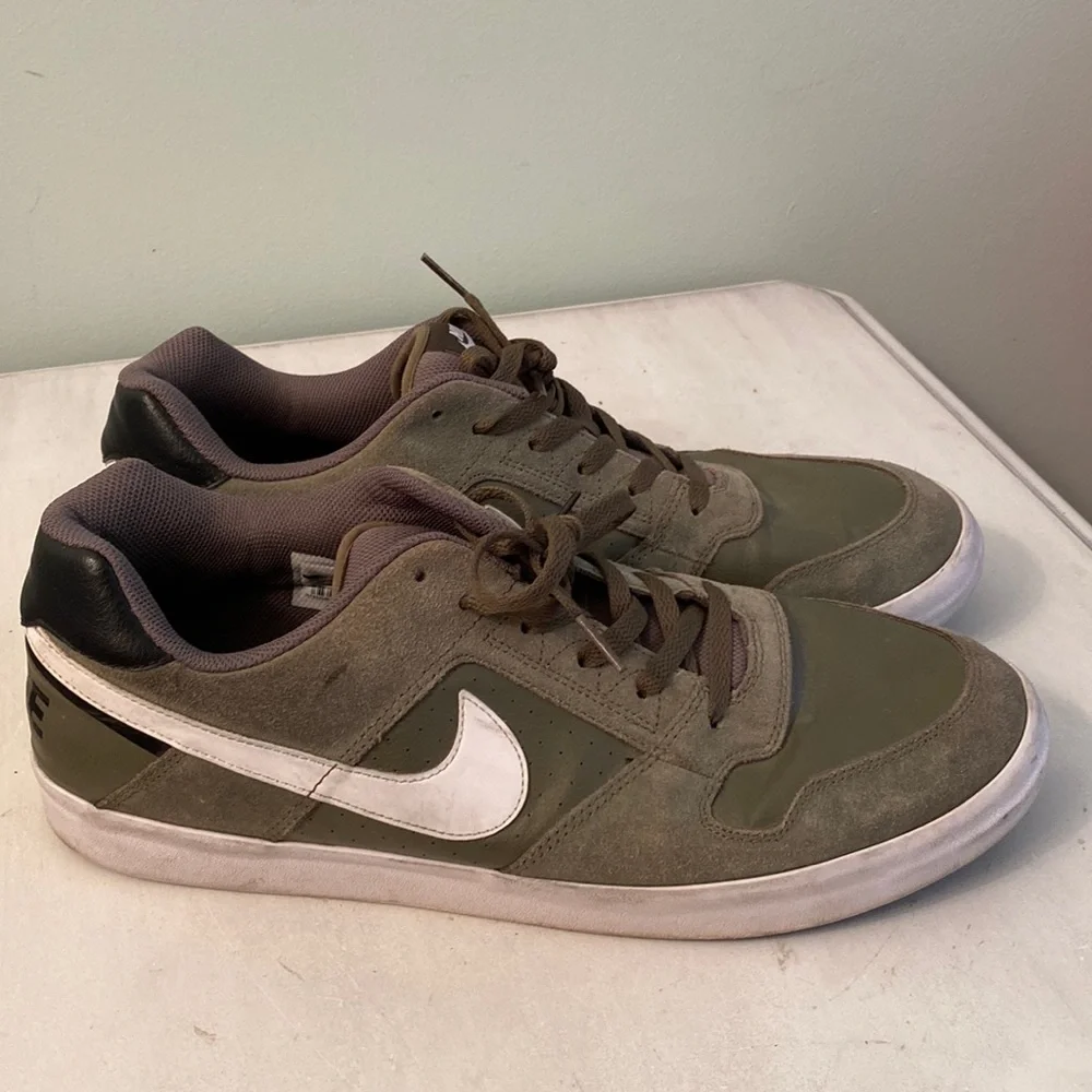Nike SB Delta Force khaki shoes